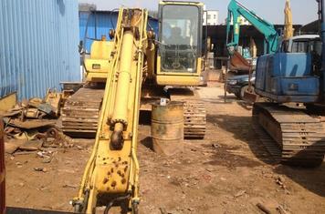修理厂长期合作的挖机配件供应商