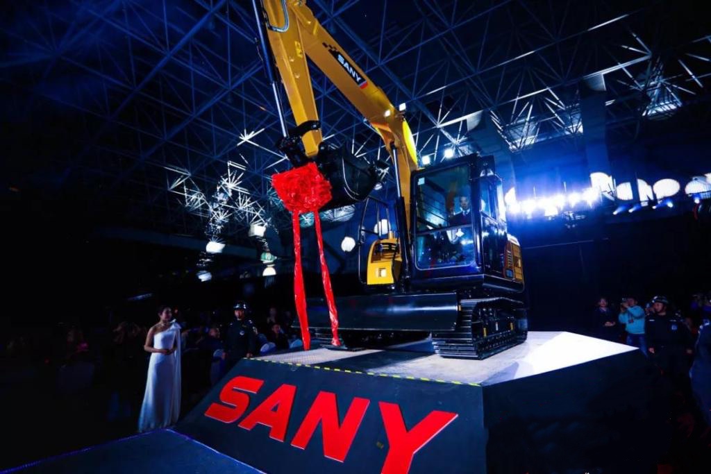 三一重工3分钟售出7074台挖掘机 销量挺入全球前三