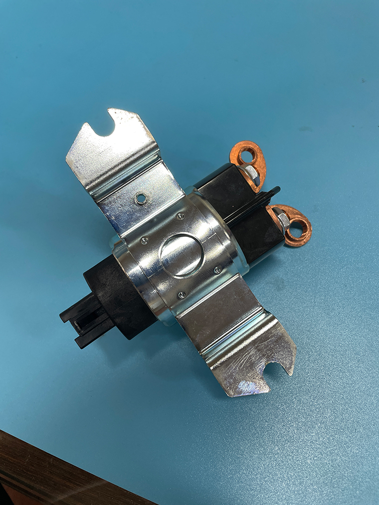 三一挖掘机继电器